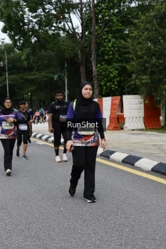 Runner Photo 4304463
