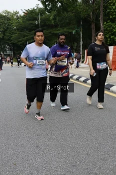 Runner Photo 4304466