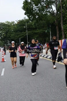 Runner Photo 4304468