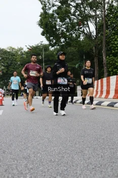 Runner Photo 4304484