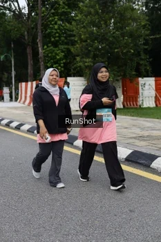 Runner Photo 4304495