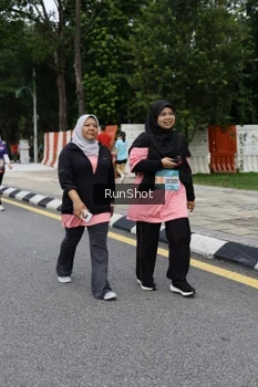 Runner Photo 4304505