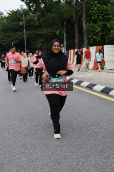 Runner Photo 4304506