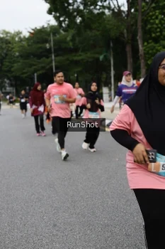 Runner Photo 4304511