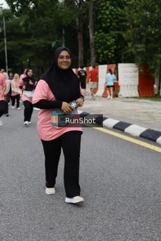 Runner Photo 4304512