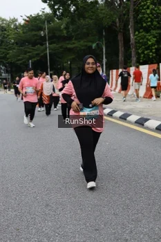 Runner Photo 4304515