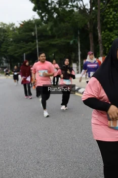 Runner Photo 4304521