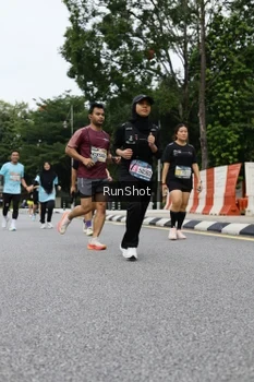 Runner Photo 4304529