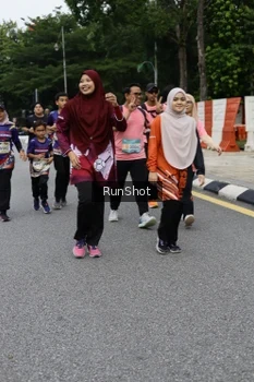 Runner Photo 4304534