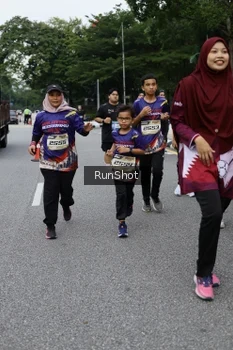 Runner Photo 4304538