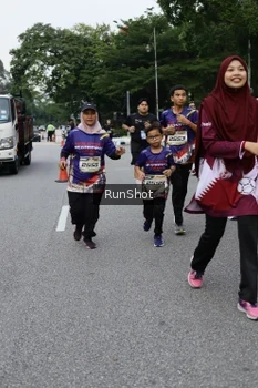 Runner Photo 4304540