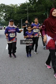 Runner Photo 4304549