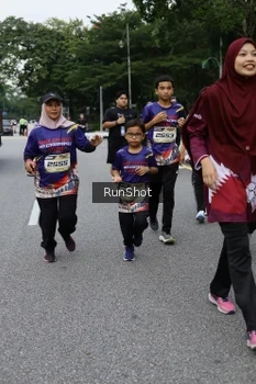 Runner Photo 4304550