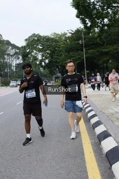 Runner Photo 4304557