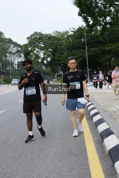 Runner Photo 4304560