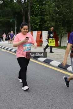 Runner Photo 4304563