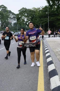 Runner Photo 4304565