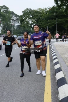 Runner Photo 4304567