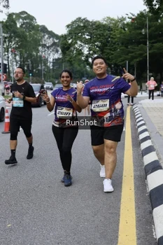 Runner Photo 4304570