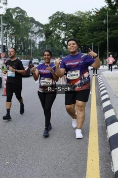 Runner Photo 4304572