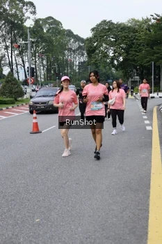 Runner Photo 4304584