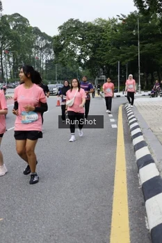 Runner Photo 4304589
