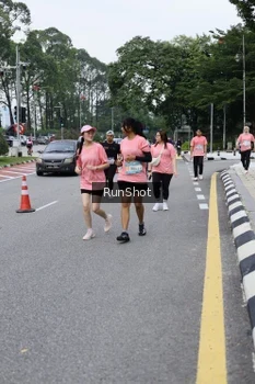 Runner Photo 4304590