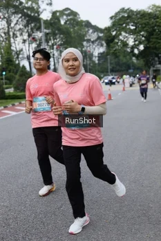 Runner Photo 4304601