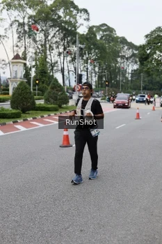 Runner Photo 4304605