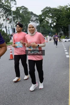 Runner Photo 4304607