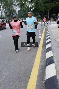 Runner Photo 4304610
