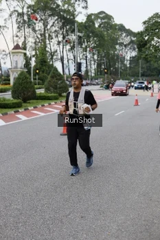 Runner Photo 4304616