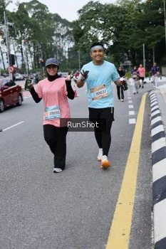 Runner Photo 4304627