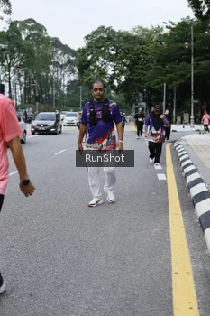 Runner Photo 4304634