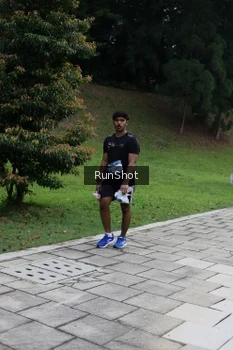 Runner Photo 4304637