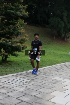Runner Photo 4304638