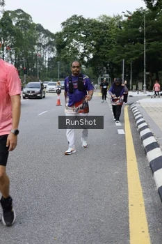 Runner Photo 4304642