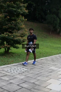 Runner Photo 4304643
