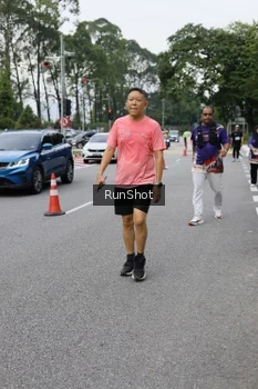Runner Photo 4304644