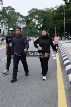 Runner Photo 4304647