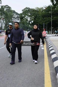 Runner Photo 4304650