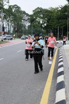 Runner Photo 4304662