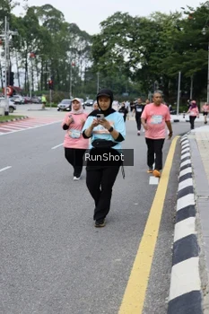 Runner Photo 4304666