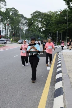 Runner Photo 4304668
