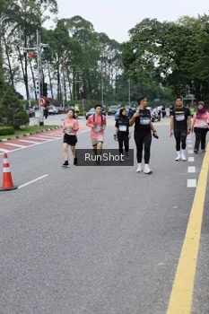 Runner Photo 4304693