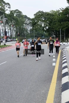 Runner Photo 4304694