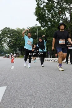 Runner Photo 4304697