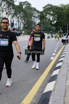 Runner Photo 4304726