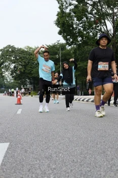 Runner Photo 4304728