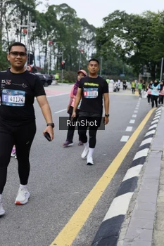 Runner Photo 4304732